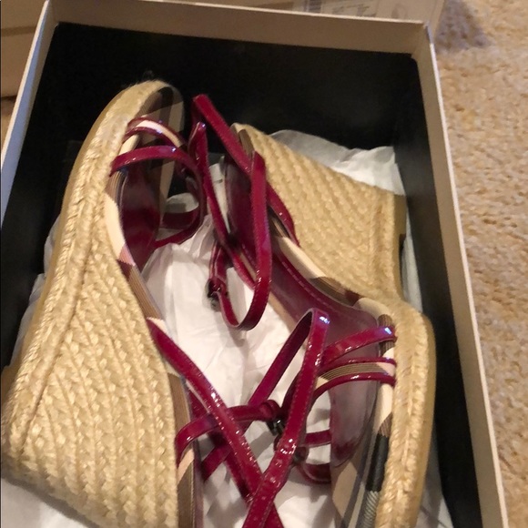Burberry wedge sandal, worn once. Raspberry . - Picture 7 of 7